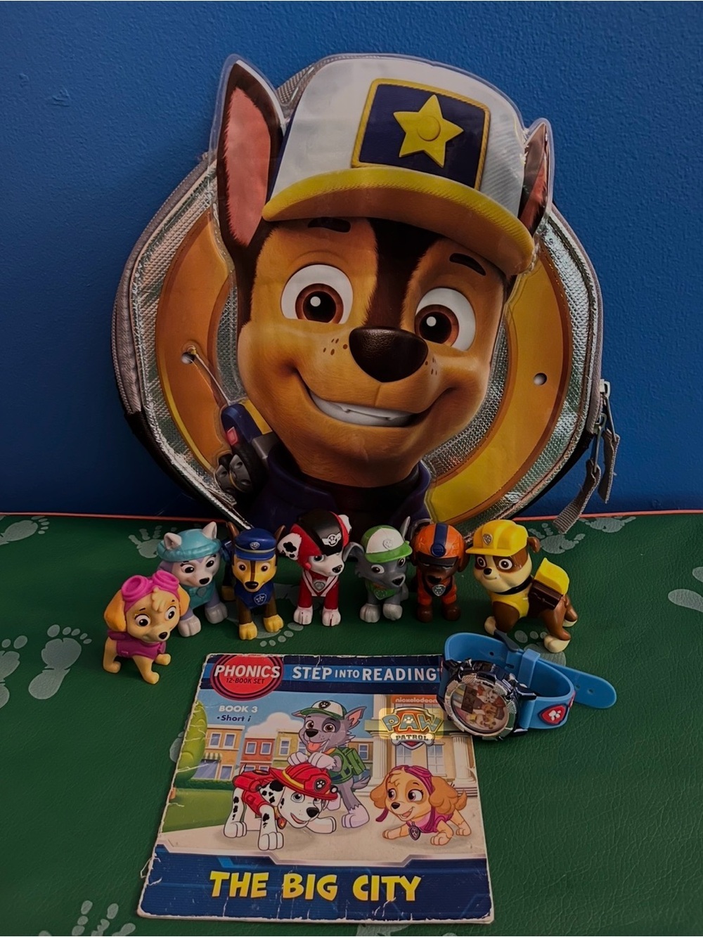 Paw Patrol Kids Yellow Chase zipper large pouch and Figure Toy Set